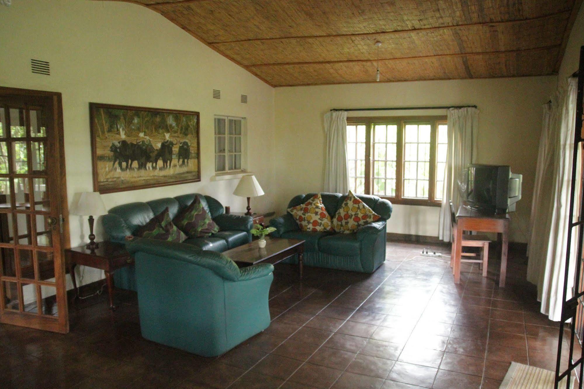 Kumbali Country Lodge 利隆圭 外观 照片